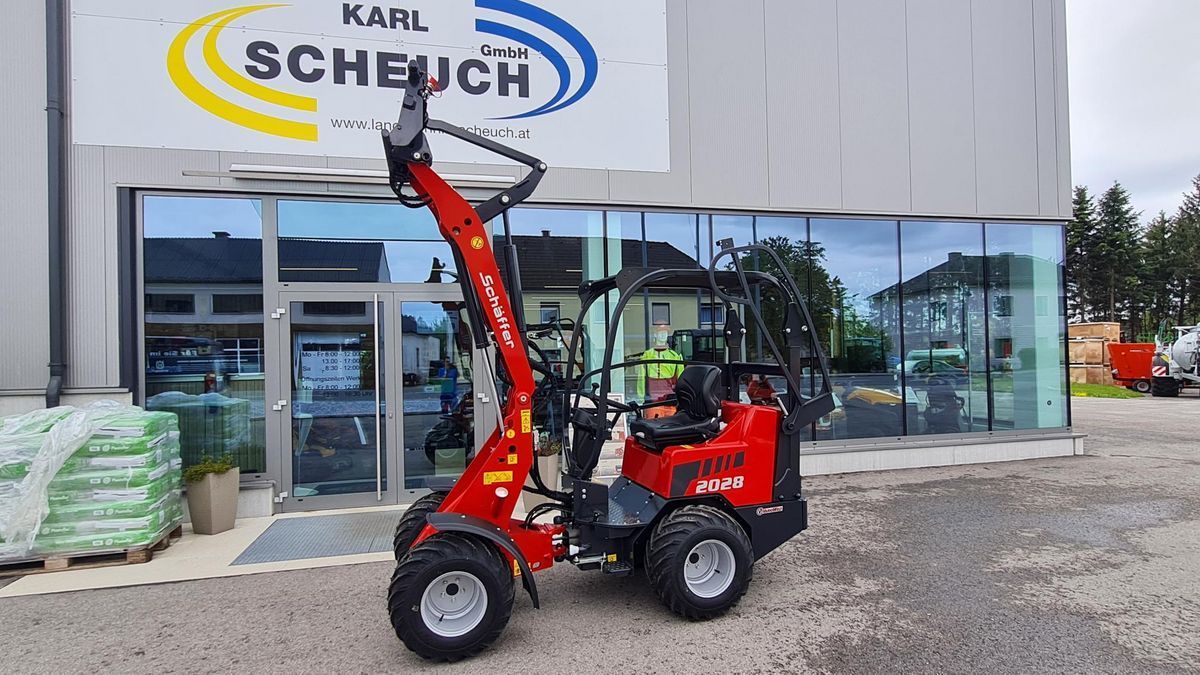 E-FARM: Schäffer 2028-2 - Kerekes rakodógép - id JVGIJNK - 30 417 EUR - Gyártási év: 2023 - Üzemóra (motor): 1,Motor teljesítménye (LE): 28,Ausztria