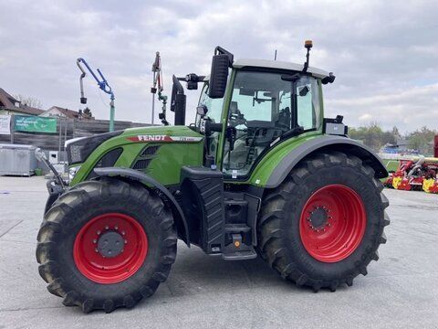 Fendt 724 Vario Profi Plus Traktori 177 000 €