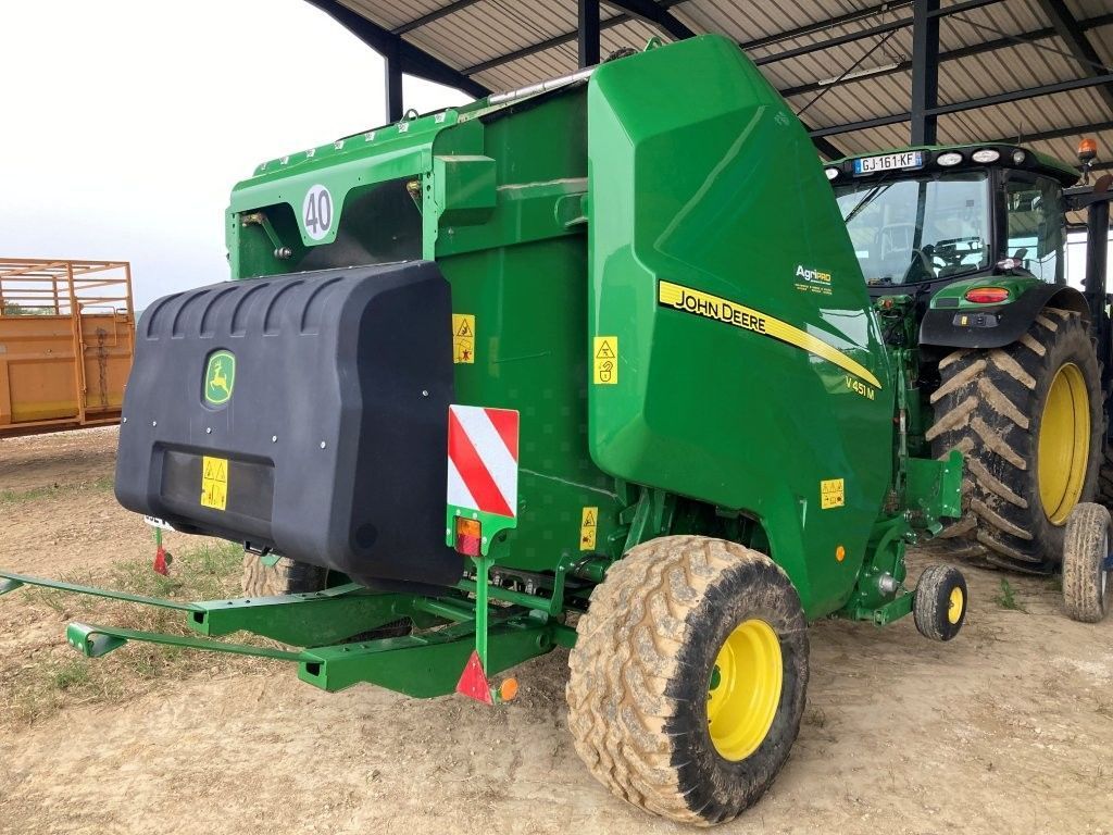 John Deere V451M Presse à balles 25 000 €