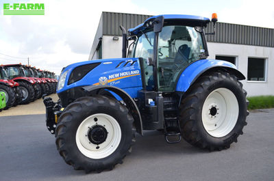 E-FARM: New Holland T7.225 - Tractor - id ZAQVPQE - €72,000 - Year of construction: 2016 - Engine hours: 4,339,Engine power (HP): 225,Belgium