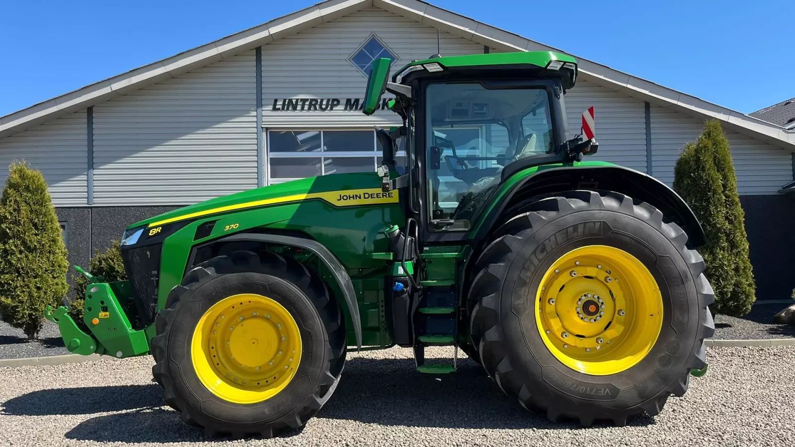 John Deere 8R 370 Tractor