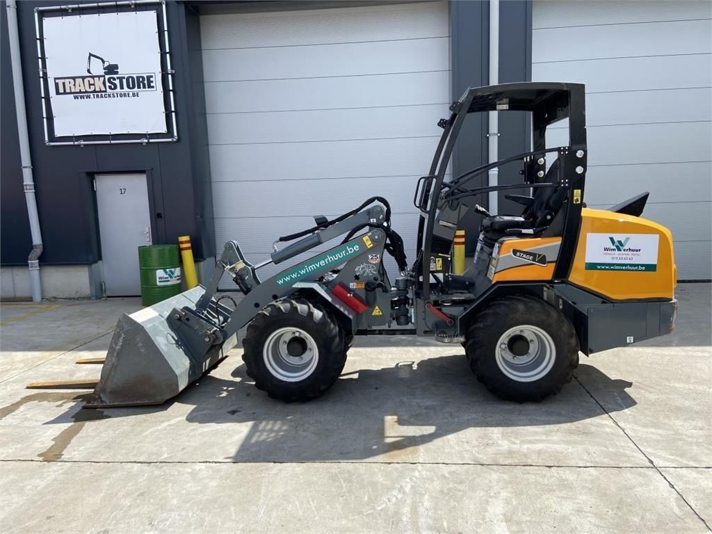 Giant G2700HD Ładowarka kołowa 36 500 €