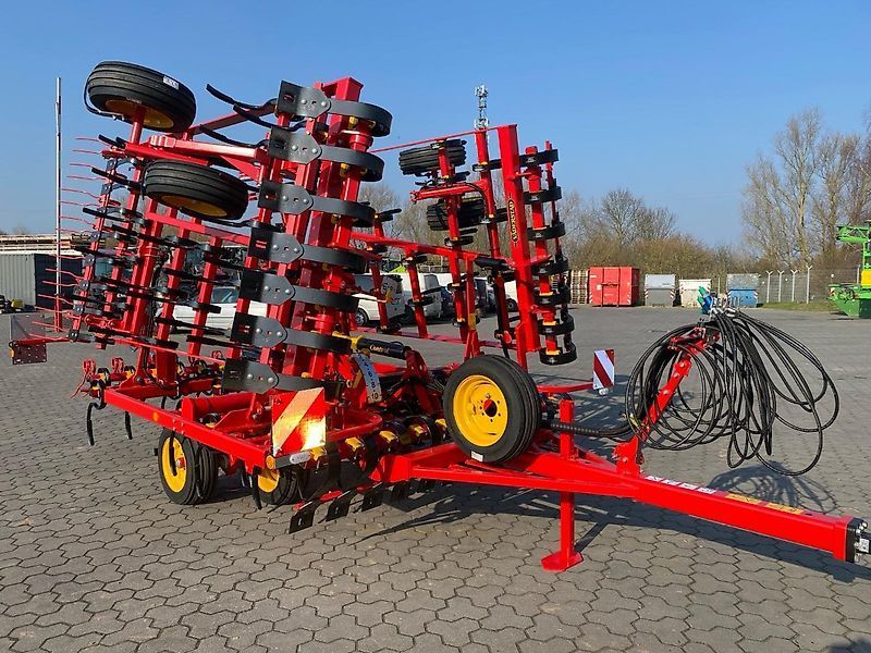 E-FARM: väderstad nza 600 aggressive vorführer - Seedbed combination - id XRXWGPS - €35,750 - Year of construction: 2023 - Germany