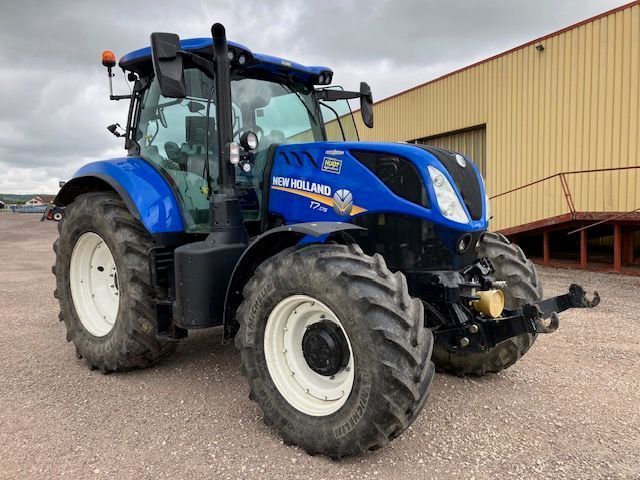 E-FARM: New Holland T7.175 - Tractor - id AGQ3DAU - €94,000 - Year of construction: 2021 - Engine hours: 1,935,Engine power (HP): 140,France