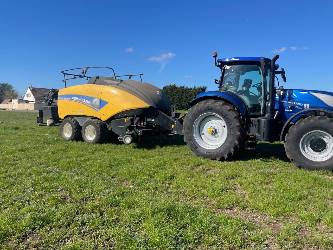 New Holland BB 1290 Plus Baler €85,000
