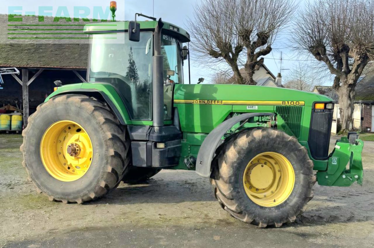 John Deere 8100 Traktor