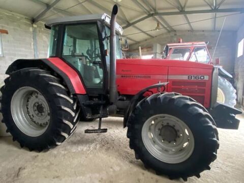 E-FARM: Massey Ferguson 8160 - Tractor - id EPBRGWT - Year of construction: 1997 - Engine hours: 5,100,Engine power (HP): 200,Italy