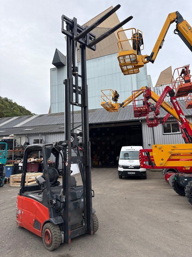 Linde e16l-01 Chariot élévateur 11 200 €