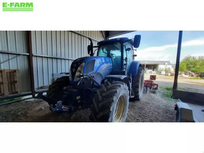 E-FARM: New Holland T7.185 - Tractor - id D1YI4DX - €45,000 - Year of construction: 2015 - Engine hours: 4,642,Engine power (HP): 145,France
