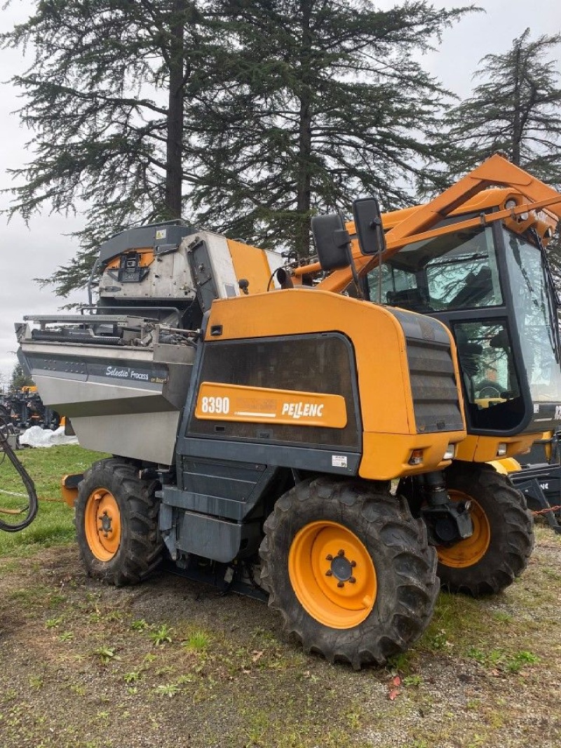 Pellenc 8390 grape_harvester €47,000