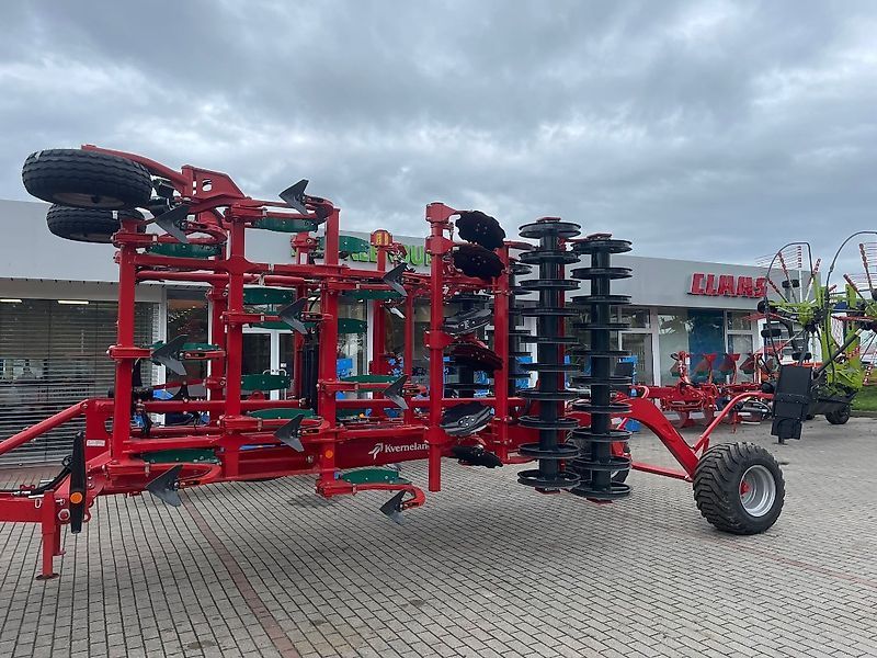 E-FARM: Kverneland Enduro Pro 5000 T - Grubber - id KIPY2WZ - 49.900 € - Baujahr: 2024 - Deutschland