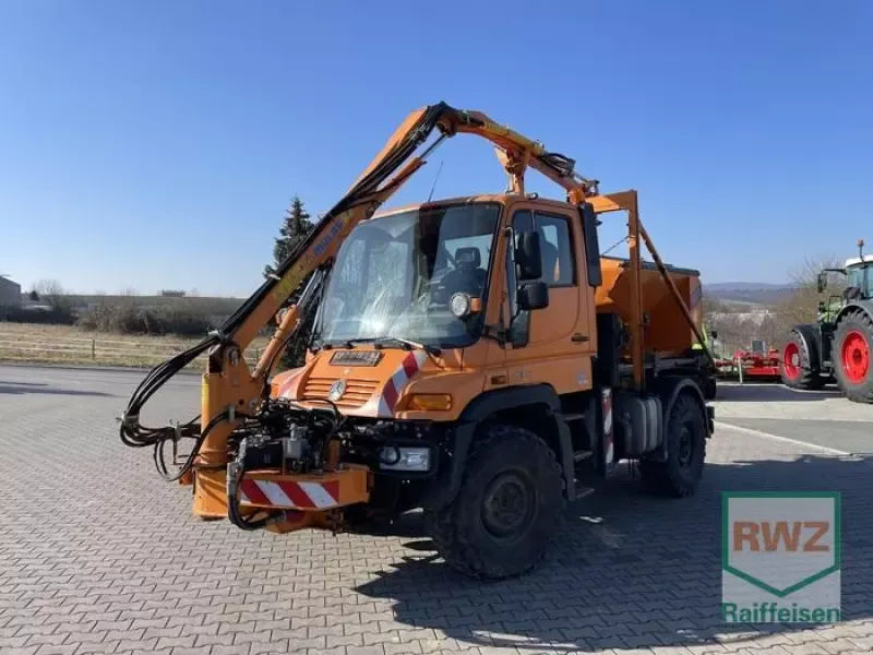 E-FARM: Mercedes-Benz unimog u 300 mit mulag ausleger - Pièce - id TAMBTAC - 38 000 € - Année: 2010 - Allemagne