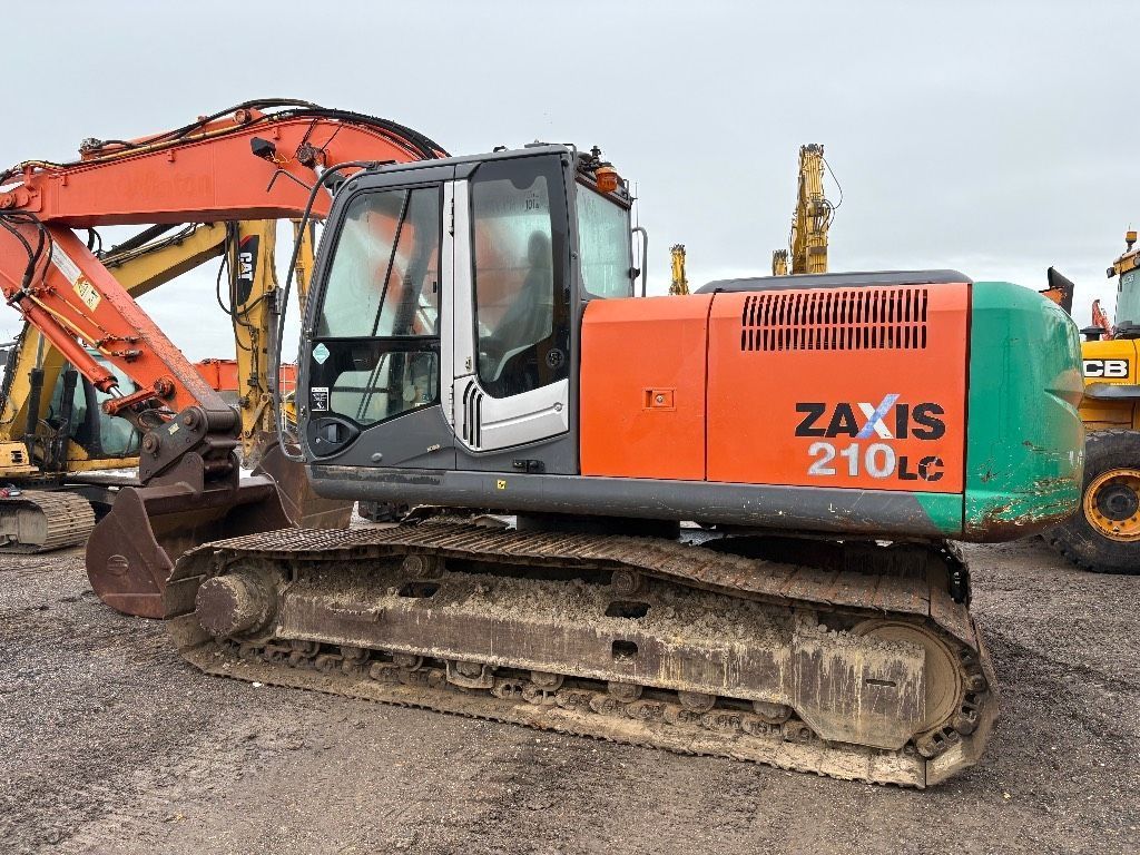Hitachi zx210 Excavadora de orugas 27.300 €