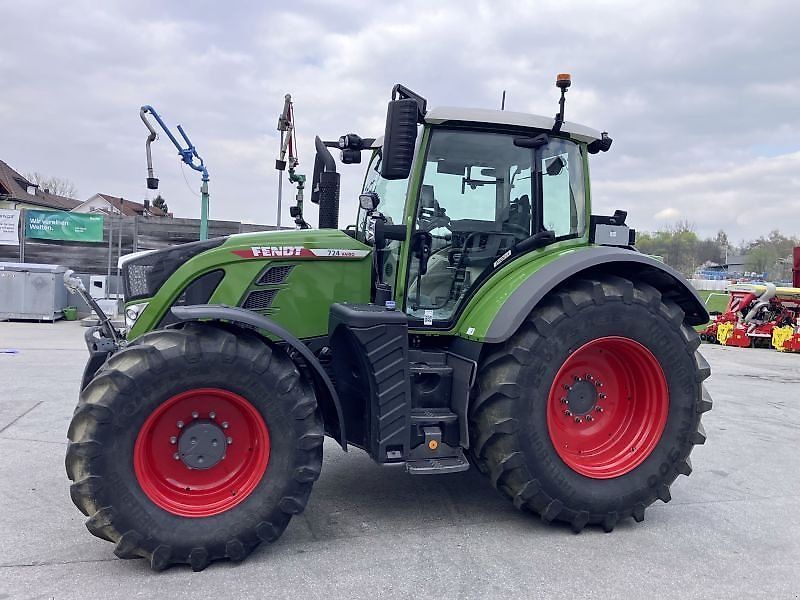 Fendt 724 Vario Profi Plus Traktor 177.000 €