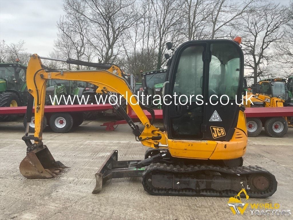 JCB 8030 Mini kotrógép 17 009 EUR