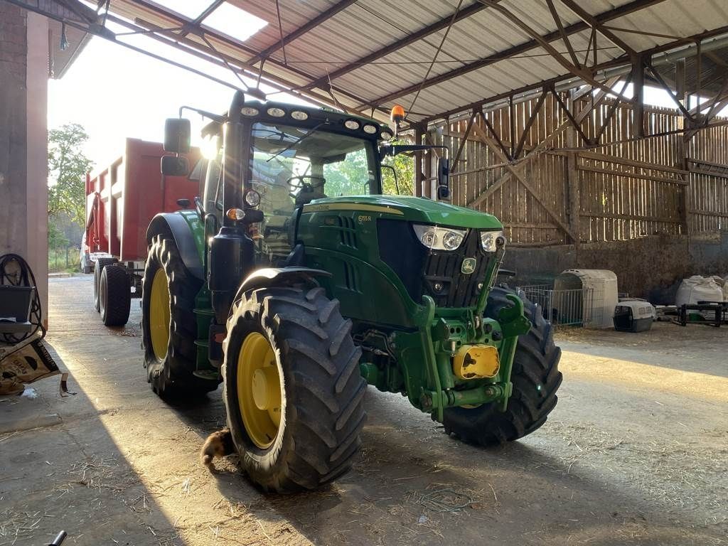 E-FARM: John Deere 6155 R - Tractor - id CYD1YL8 - €79,800 - Year of construction: 2018 - Engine hours: 4,300,Engine power (HP): 155,France