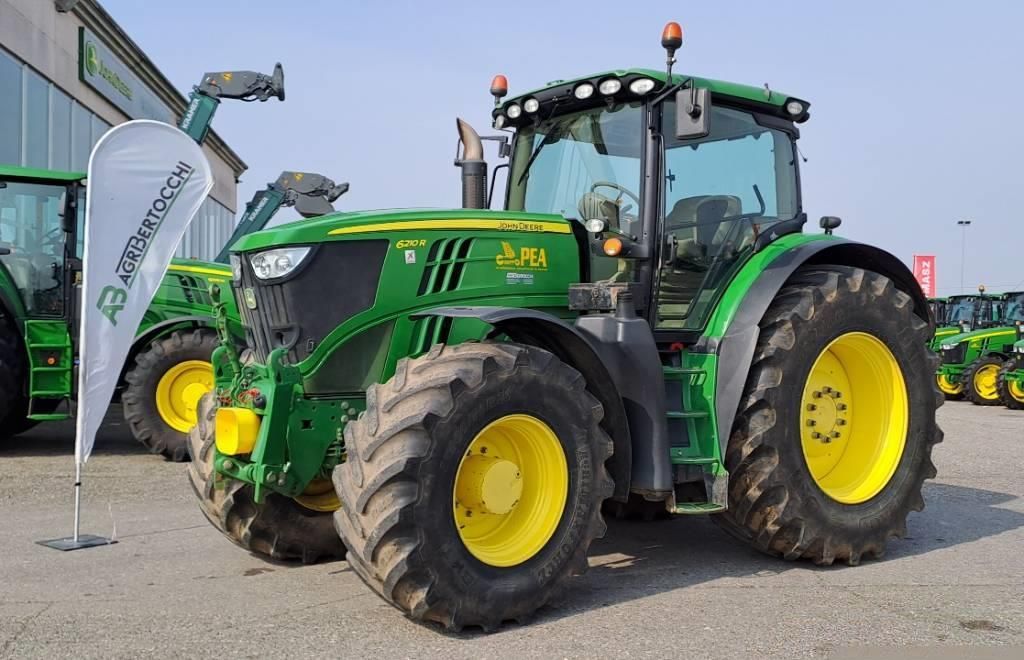 E-FARM: John Deere 6210 R - Traktor - id J6NWZS6 - 62.000 € - Baujahr: 2014 - Abgelesene Motorstunden: 12.906,Motorleistung (PS): 249,Italien
