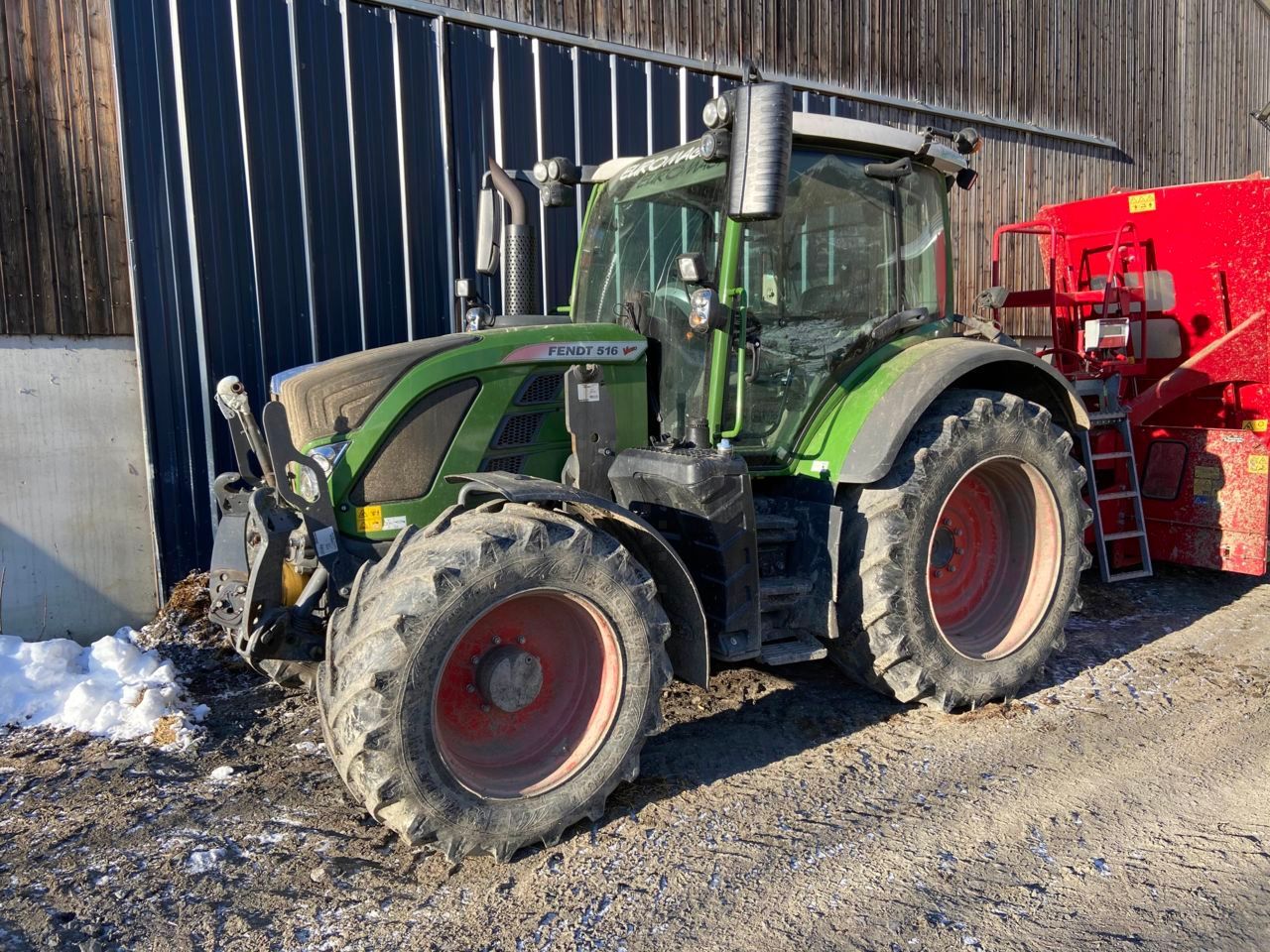 Fendt 516 Vario Profi Plus Tractor €98,000
