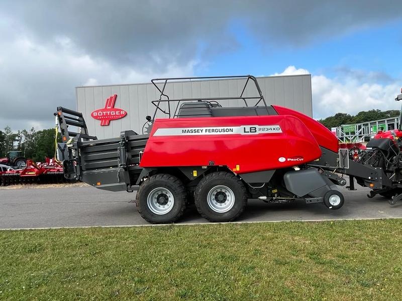 Massey Ferguson 2234 xdtc mit schneidwerk baler 159 000 €