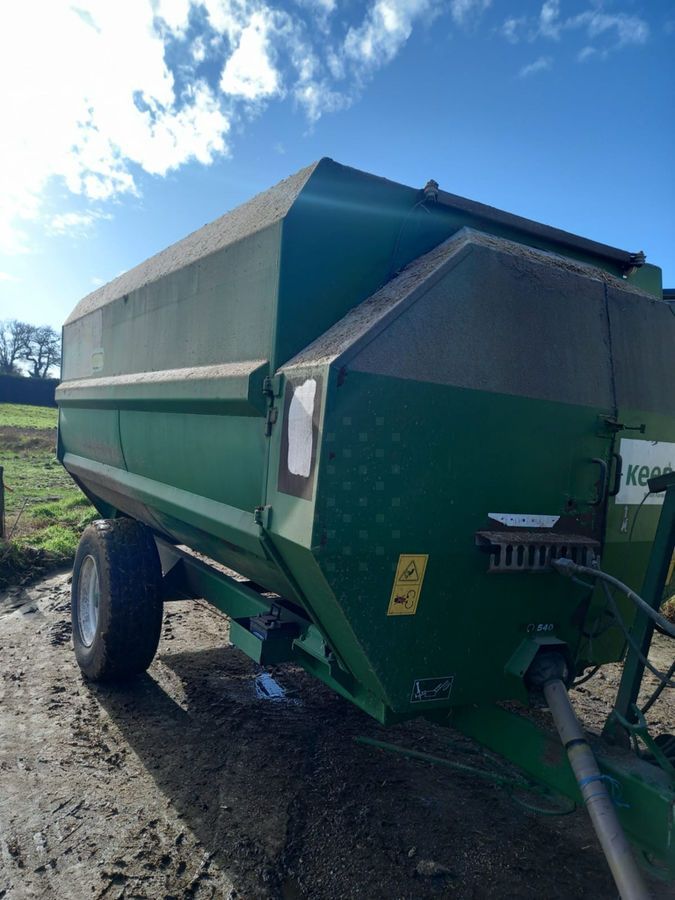 E-FARM: KEENAN klassik 140 - Mixer feeder - id EPA966E - Year of construction: 2009 - France