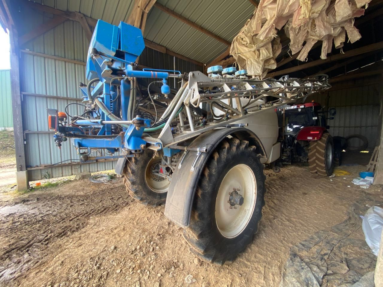 E-FARM: Evrard meteor 4100 - Sprayer - id Q4C6IIB - €15,000 - Year of construction: 2005 - France