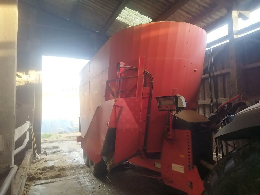 Kuhn euromix 2270 Mixer feeder €9,900