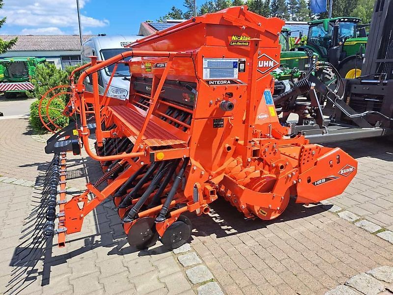 E-FARM: Kuhn HRB 303 D - Rastra eléctrica - id WIJPD31 - 29.950 € - Año: 2025 - Alemania