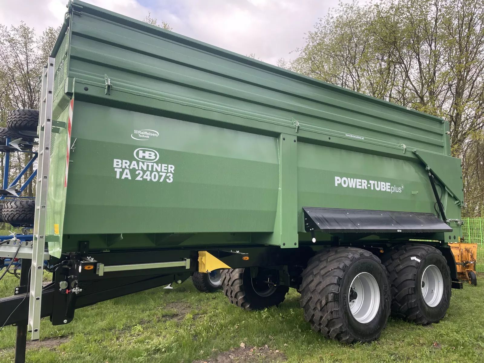 BRANTNER ta 24073/2 power-tube Tipper €50,900