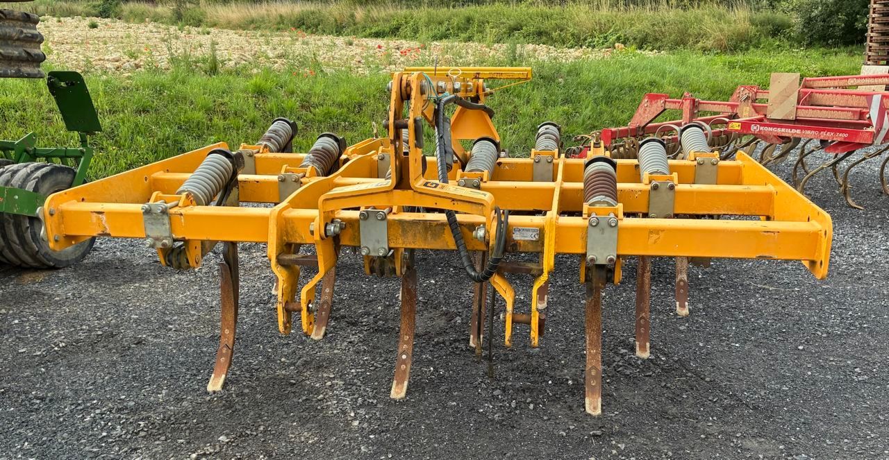 E-FARM: AGRISEM agm gold 3.5 - Cultivator - id YUHIBHK - €7,900 - Year of construction: 2013 - France