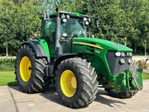 E-FARM: John Deere 7930 - Traktor - id KCGDUGC - 44.950 € - Baujahr: 2007 - Abgelesene Motorstunden: 13.900,Motorleistung (PS): 220,Niederlande