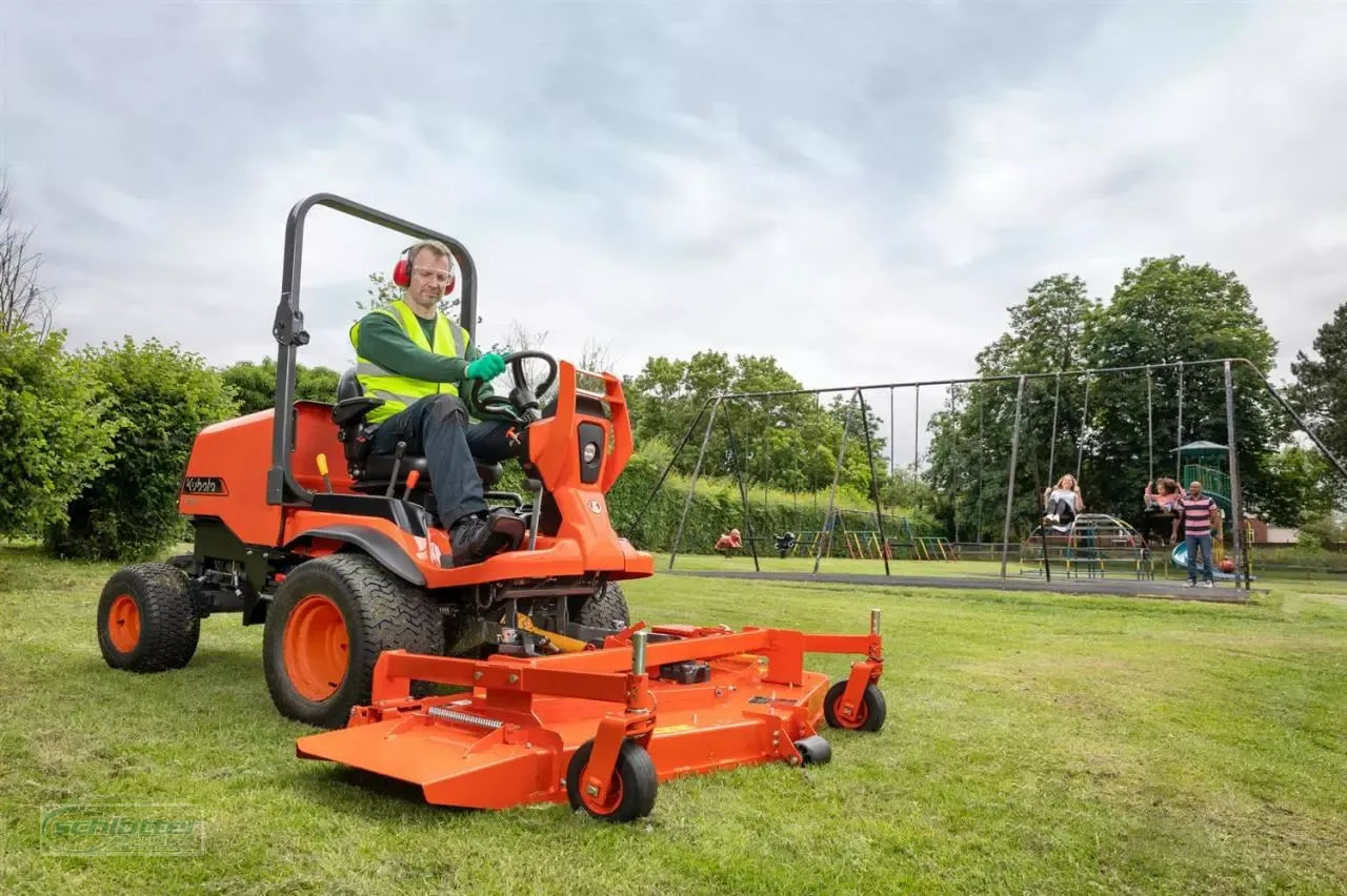 E-FARM: Kubota F251 - Rasenmäher - id S6PYA2Z - 23.900 € - Baujahr: 2023 - Deutschland
