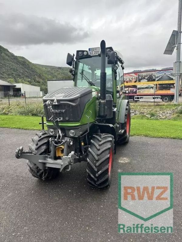 Fendt 209 V Vario Traktor 100 756 €