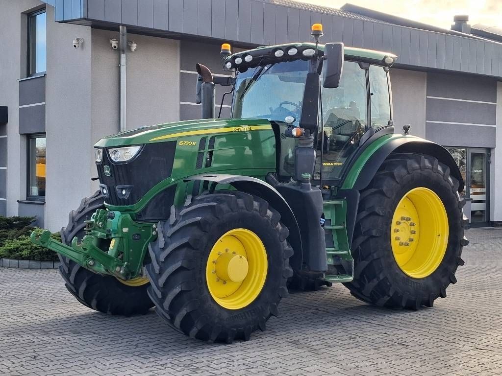John Deere 6230 R Tractor €99,500