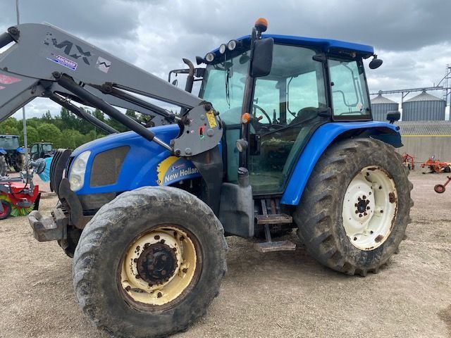 E-FARM: New Holland T5050 - Tractor - id VYQI5PM - Year of construction: 2010 - Engine hours: 12,463,Engine power (HP): 80,France