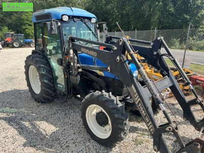 E-FARM: New Holland TN95 - Tractor - id 4JVMBDV - €30,000 - Year of construction: 2009 - Engine hours: 5,300,Engine power (HP): 95,Italy