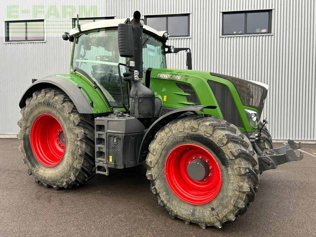 Fendt 826 Vario Profi Plus Tractor €130,000