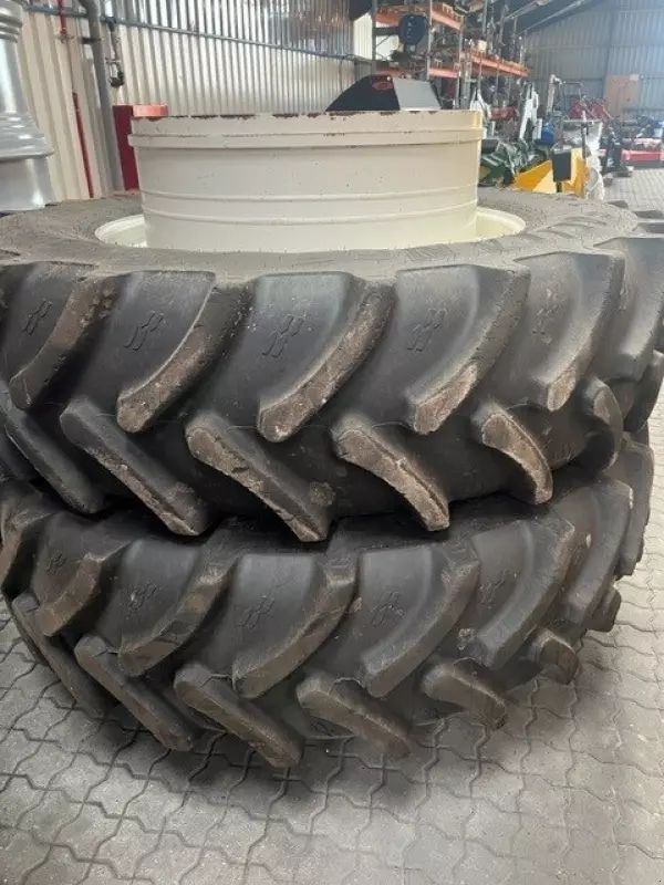 ALLIANCE 520/85r46" til 38" Wheel and track €6,565