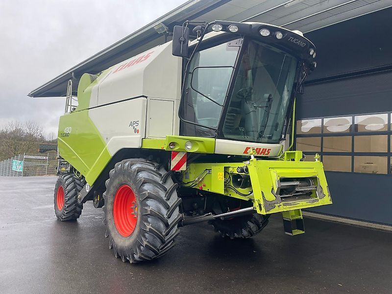 Claas Tucano 430 Combine harvester €98,290