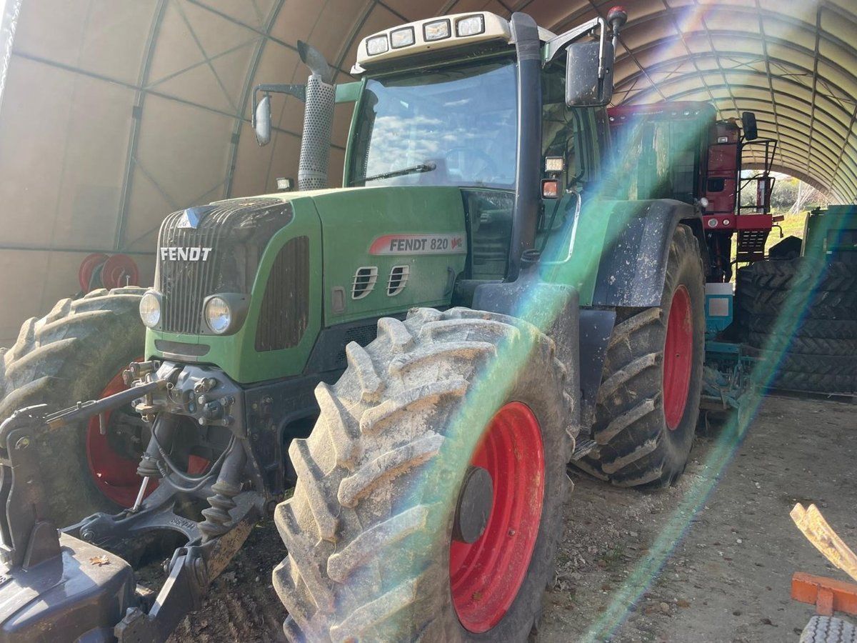 Fendt 820 Vario Traktor