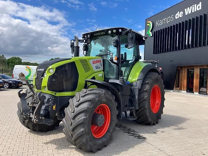 Claas Axion 830 Tractor €85,500