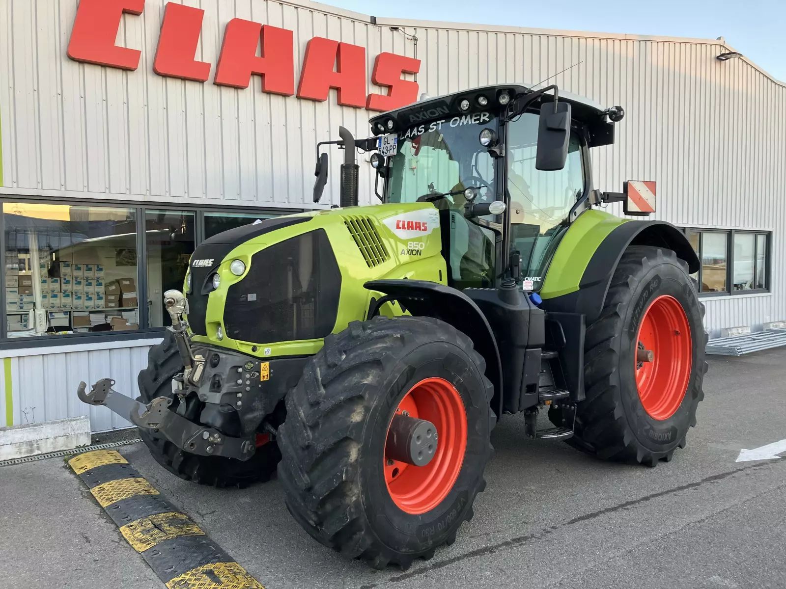 E-FARM: Claas Axion 850 CMATIC - Tractor - id AMK7C2N - €129,000 - Year of construction: 2022 - Engine hours: 2,354,Engine power (HP): 250,France