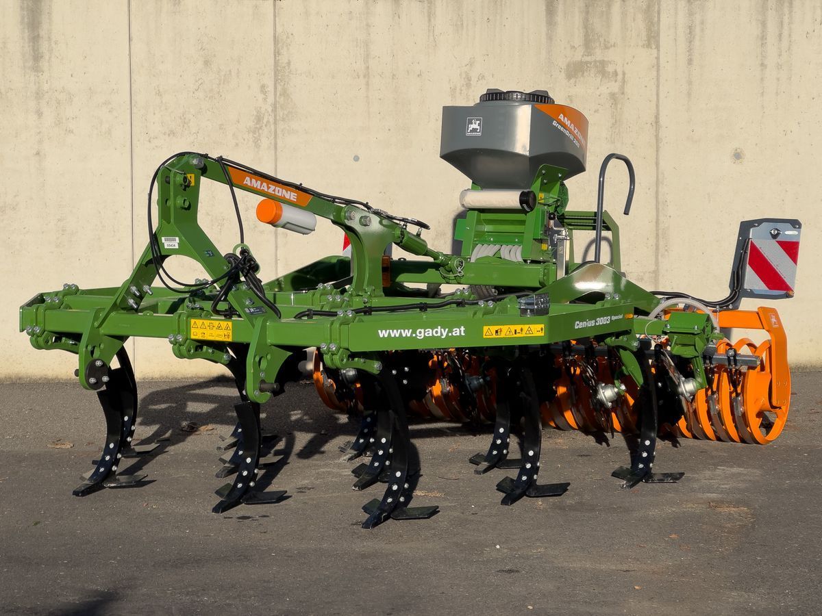 E-FARM: Amazone cenius 3003 grubber - Grubber - id EMHVRND - 21.584 € - Baujahr: 2023 - Österreich