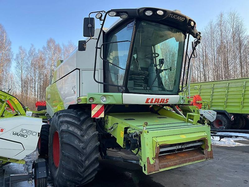 Claas Tucano 450 Kombajn zbożowy 95 000 €