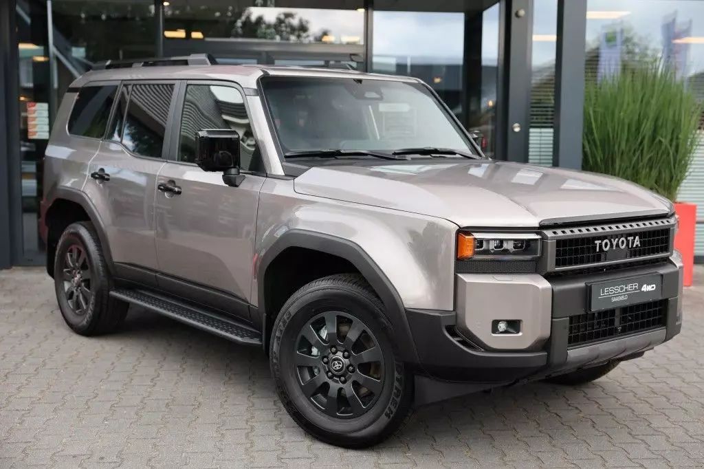 TOYOTA land cruiser 250 2.8 d-4d 5drs elegance a/t van bpm vrij Vehículo de motor 81.995 €