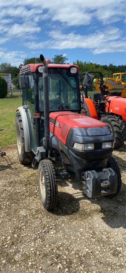 E-FARM: Case IH Farmall 75 - Tractor - id UWTCGDU - €24,500 - Year of construction: 2012 - Engine hours: 2,600,Engine power (HP): 75,France