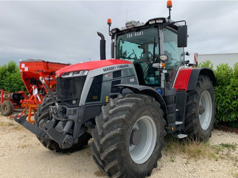 E-FARM: Massey Ferguson 8S.305 - Traktor - id J9RKF54 - 215 000 € - Rok produkcji: 2023 - Motogodziny: 850,Francja