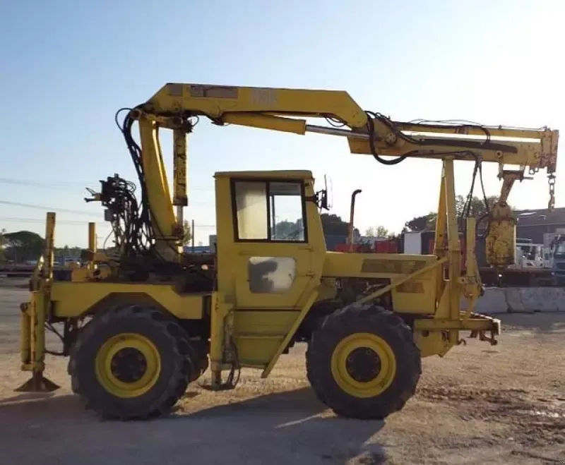 E-FARM: Mercedes-Benz Trac 800 - Parts - id YKAVTBD - €19,900 - Austria