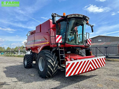 E-FARM: Case IH Axial Flow 6140 - Combine harvester - id TRJ9XQ9 - €205,000 - Year of construction: 2016 - Engine hours: 707,Engine power (HP): 379,Germany