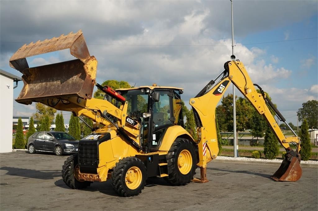 Caterpillar 432f Backhoe loader €62,000