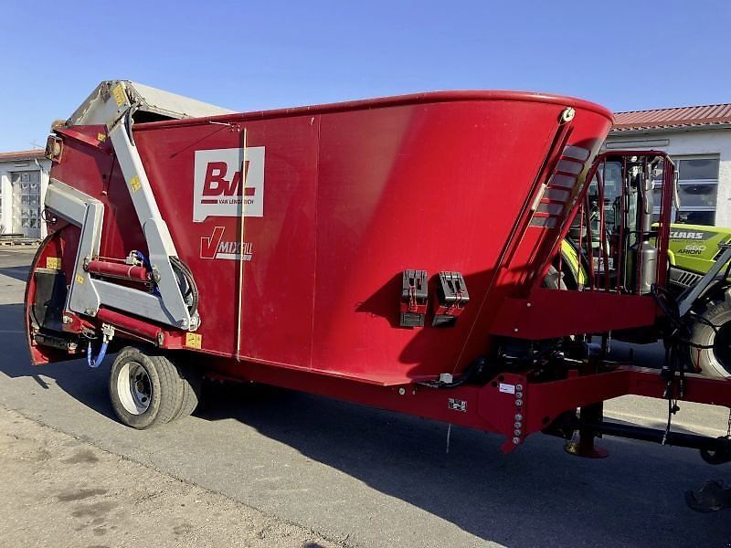 BVL v-mix fill 15-2s Mixer feeder €16,990